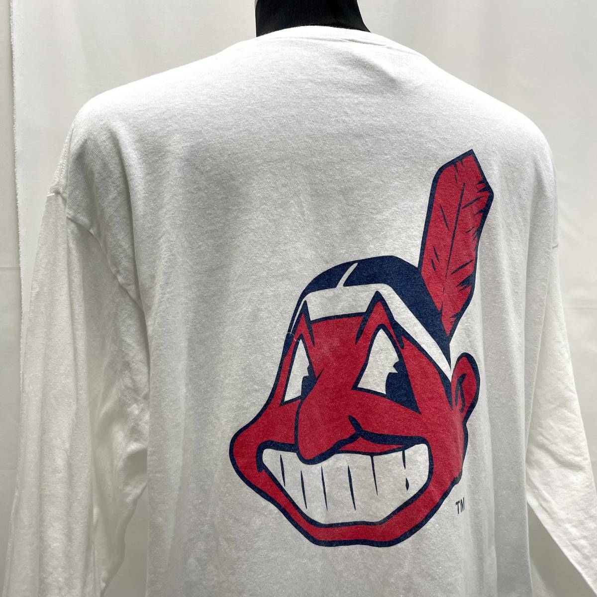 古着 90s MLB インディアンズ ロンT USA製 白 XLサイズ / anvil 90年代 クリーブランド 野球 チーム 長袖 Ｔシャツ 両面 プリント アメリカ