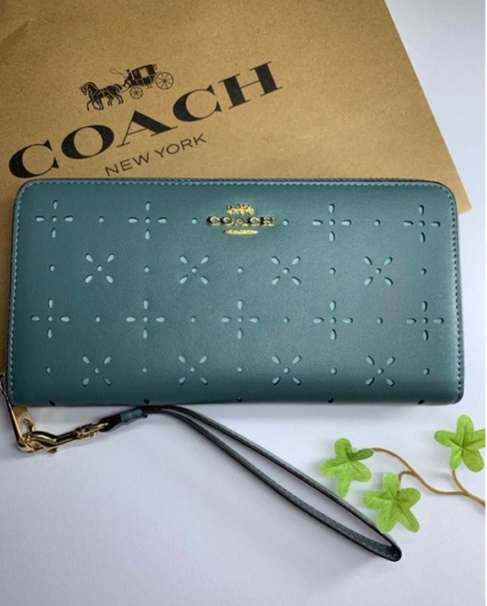 新品未使用COACH 花柄パンチンググリーンブルー長財布｜PayPayフリマ