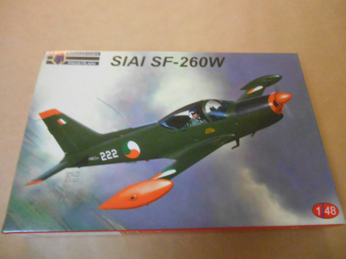 〔全国一律送料340円込〕1/48 KPモデル イタリア アエルマッキ SIAI SF-260W 軽攻撃機 ”アイルランド空軍”_画像1