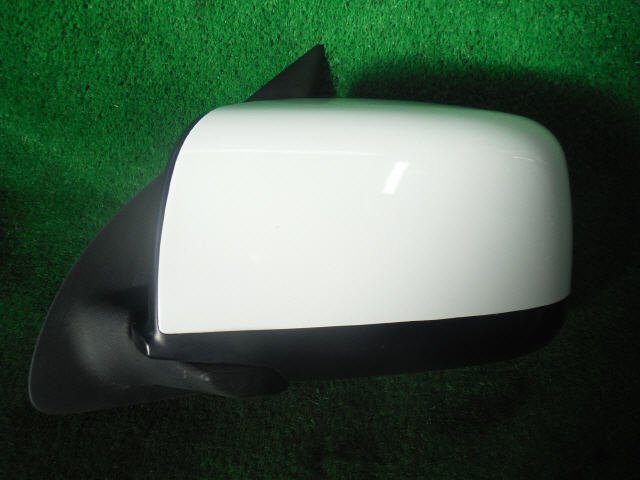 8kurudepa H25年 NV350キャラバン LDF-CW8E26 左 ドア ミラー サイド 白 QM1 [ZNo:04001887]_画像1