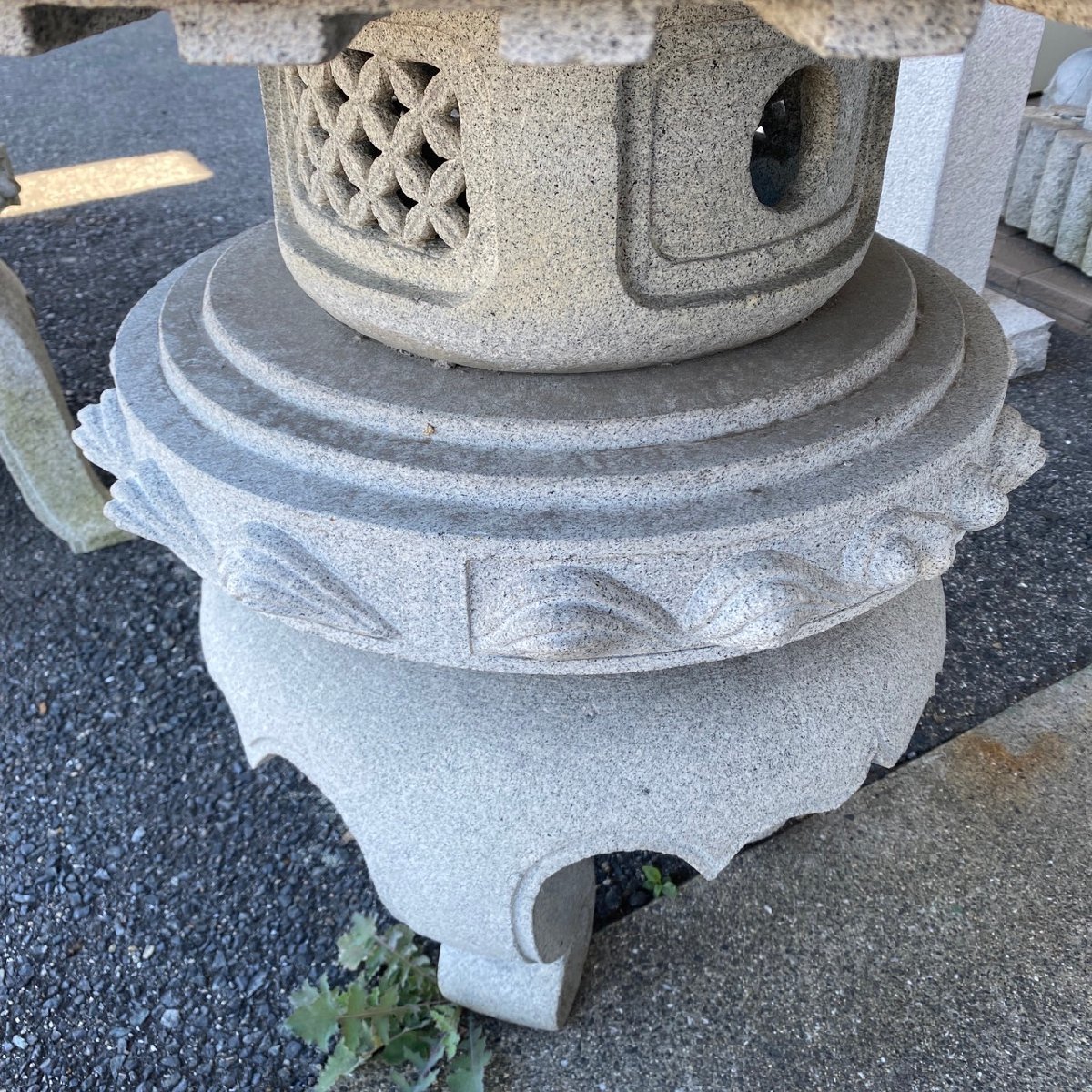 * store pickup * vicinity delivery limitation / stone image * stone light .* garden objet d'art loading piling stone light . height approximately 110cm / Yamaguchi prefecture .. city δ*