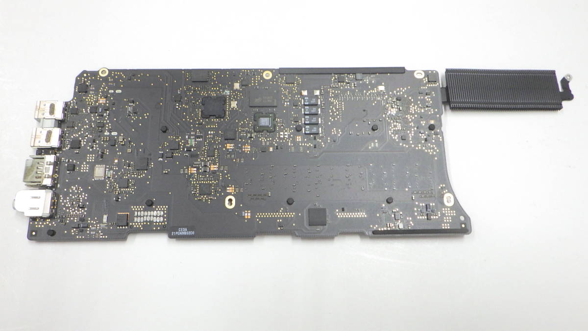 Apple MacBook Pro Retina 13インチ Late2013 A1502 ロジックボード 820-3536-05 Intel Core i5 2.4GHz/RAM 4GB ヒートシンク 動作品③　_画像2