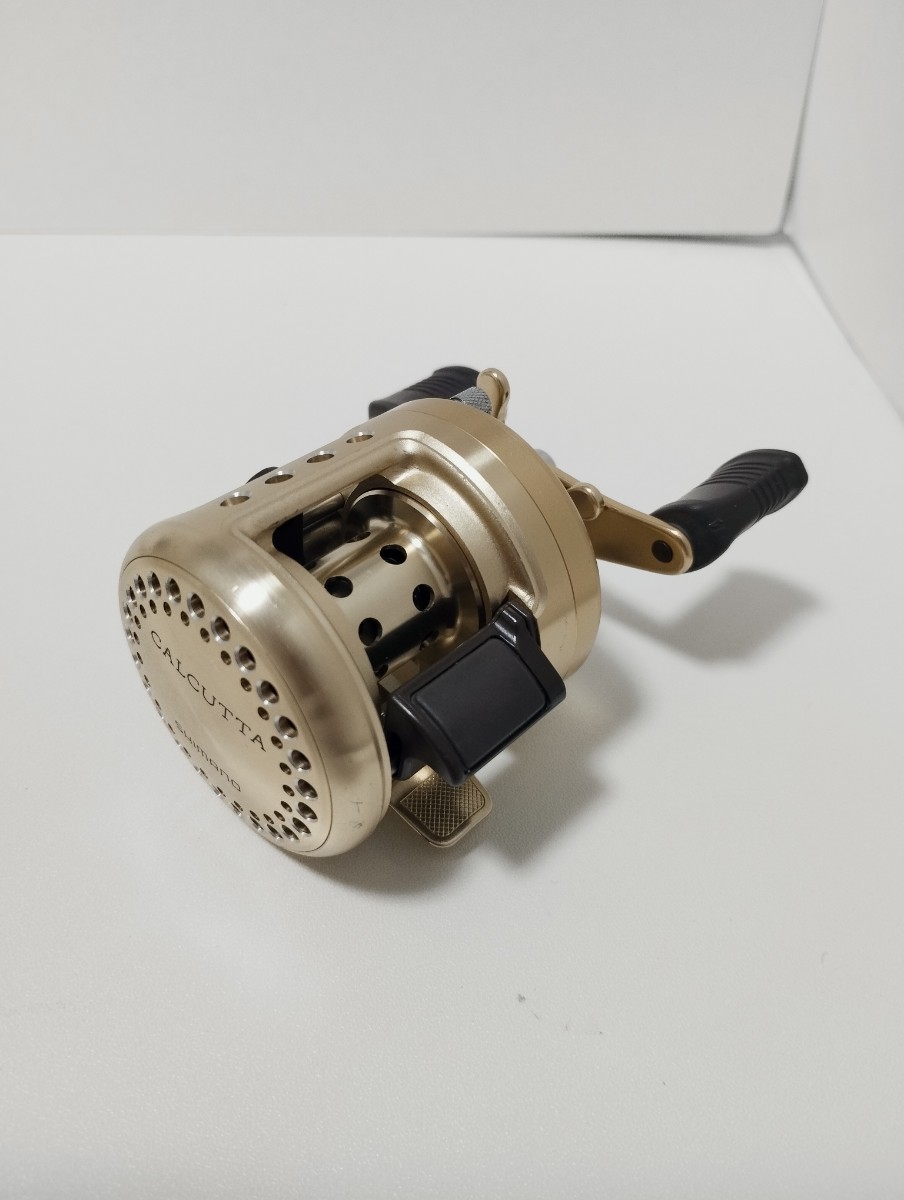 から厳選した 【美品】シマノ カルカッタ 50XT y5134 シマノ