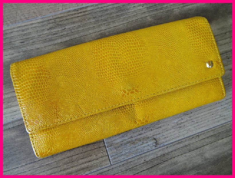 2309*M-525*U by Ungaro You bai Ungaro long wallet Ungaro lady's change purse . yellow color leather superior article 