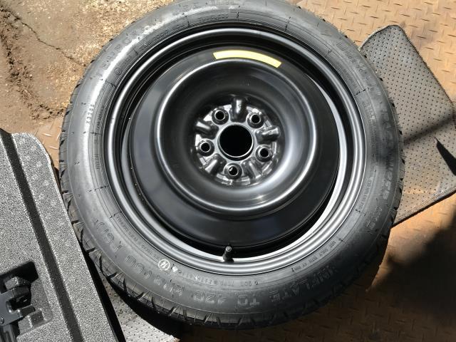 カムリ AVV50 スペアタイヤセット T155/70D17 17×4T 車載工具付き_画像3