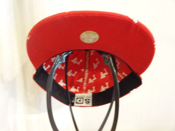 ◎ STORYLANDING ◎メンズ　LA　ベースボールキャップ　サイズ ７ １/２　赤色帽子　キャップ　帽子　SL_画像3
