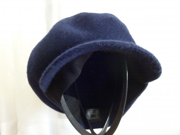 ◆ 韓国製 ◆レディース・メンズ　紺色帽子　キャスケット　サイズ５７・５cm　キャップ　帽子　ウール使用_画像3