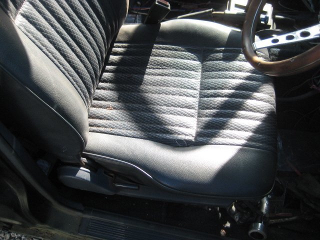 [65540-2342] right front seat driver`s seat VY30 Cedric Gloria van ( 724 VG20DE 1991 year DX )Y30