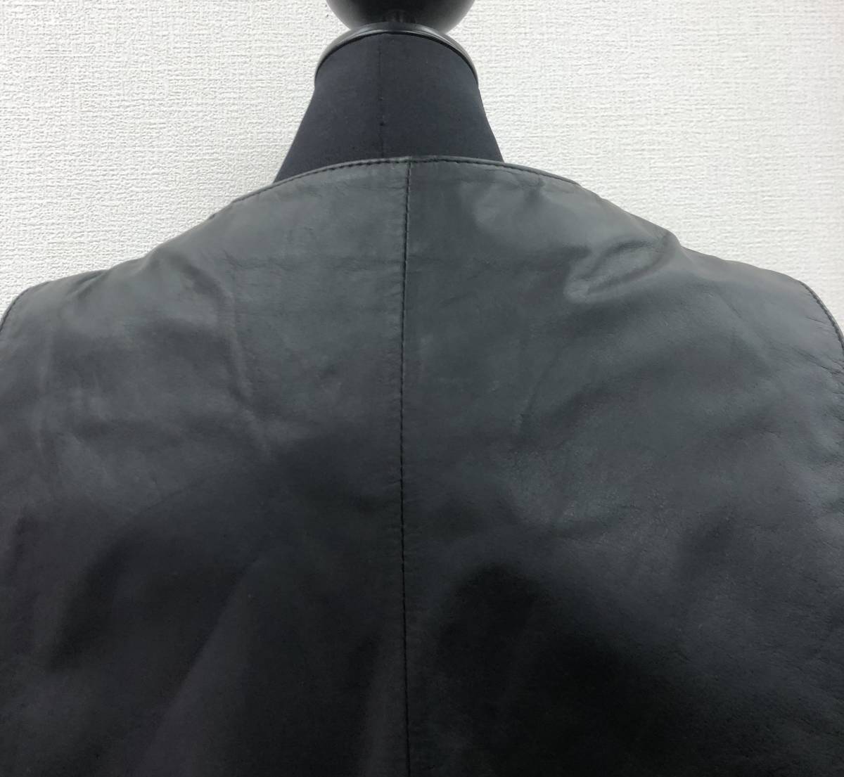 USED品【牛革 高級黒ベスト】TOKYO 婦人服 サイズ４２ L～LLサイズぐらい 黒 柔らかい革 本革 スナップボタン No.19 大き   の画像5