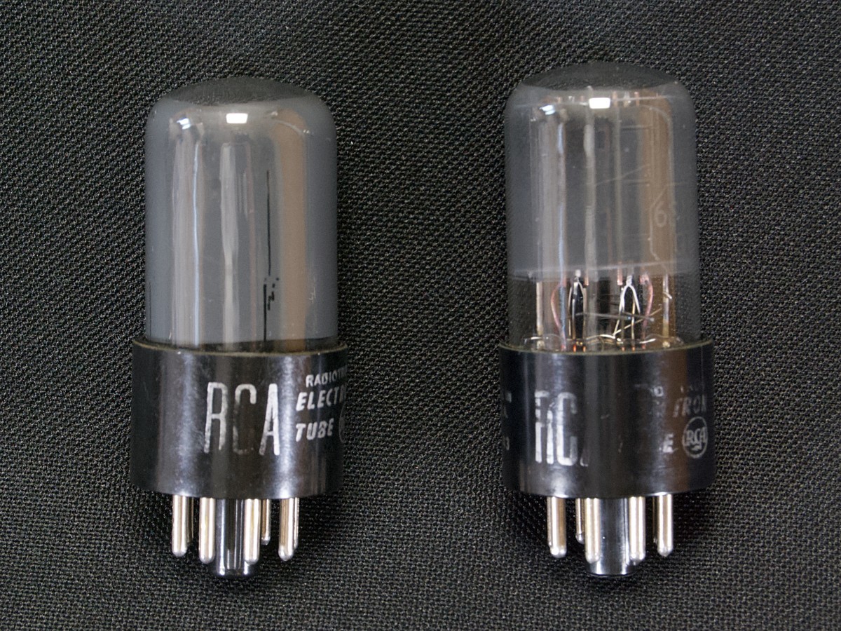 ♪♪RCA 6SN7GT スモーク管 NOS品ペア #2324、RCAビンテージ ♪♪RCA 6SN7GT スモーク管 NOS品ペア #2324、RCAビンテージ