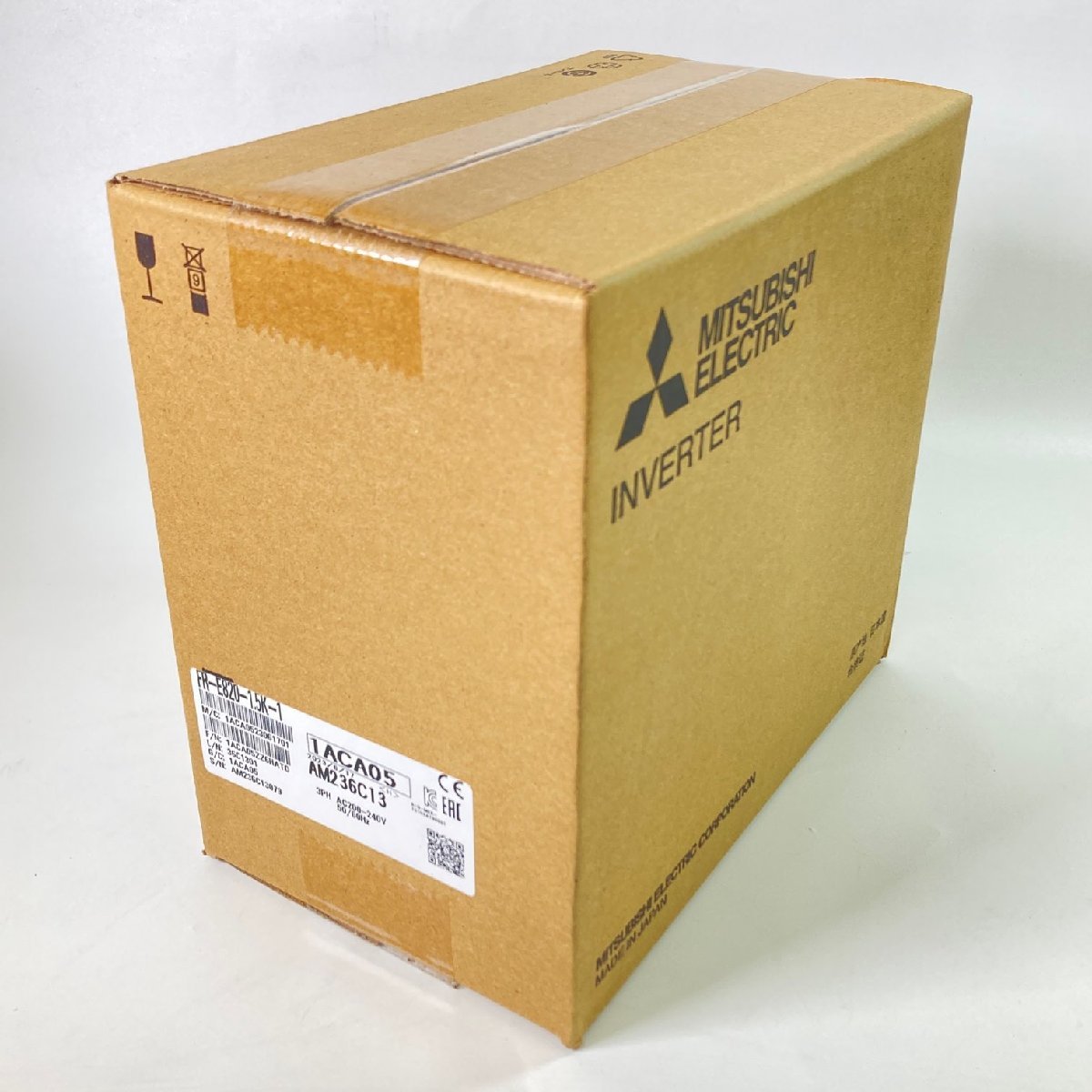 おまけ付】 FR-E820-1.5K-1 2023年製 三菱電機 FREQROL インバータ
