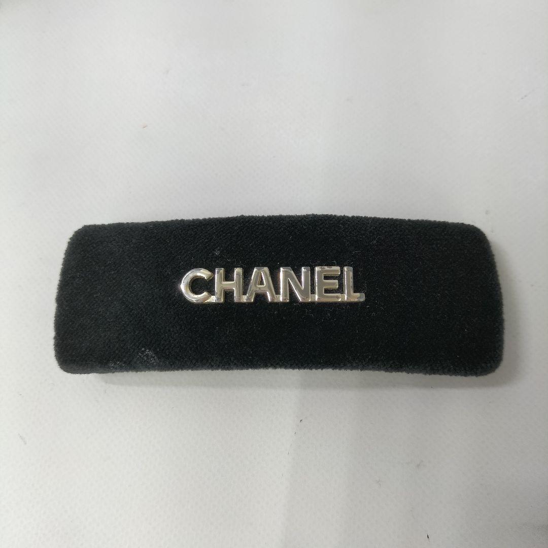 一番の CHANEL 【中古】KK503 シャネル ヘアバレッタ バレッタ ベロア