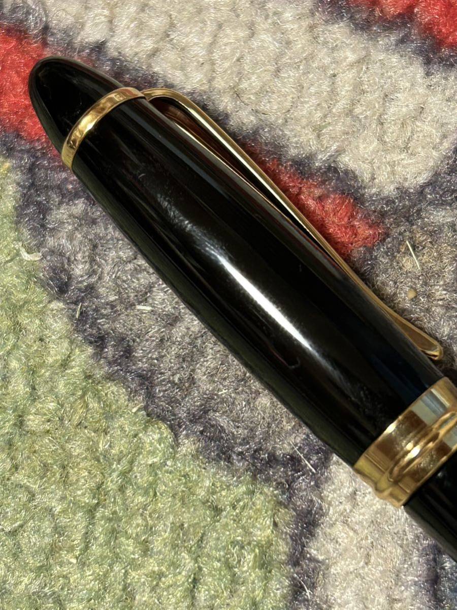  Aurora Epsilon black fountain pen ( used )