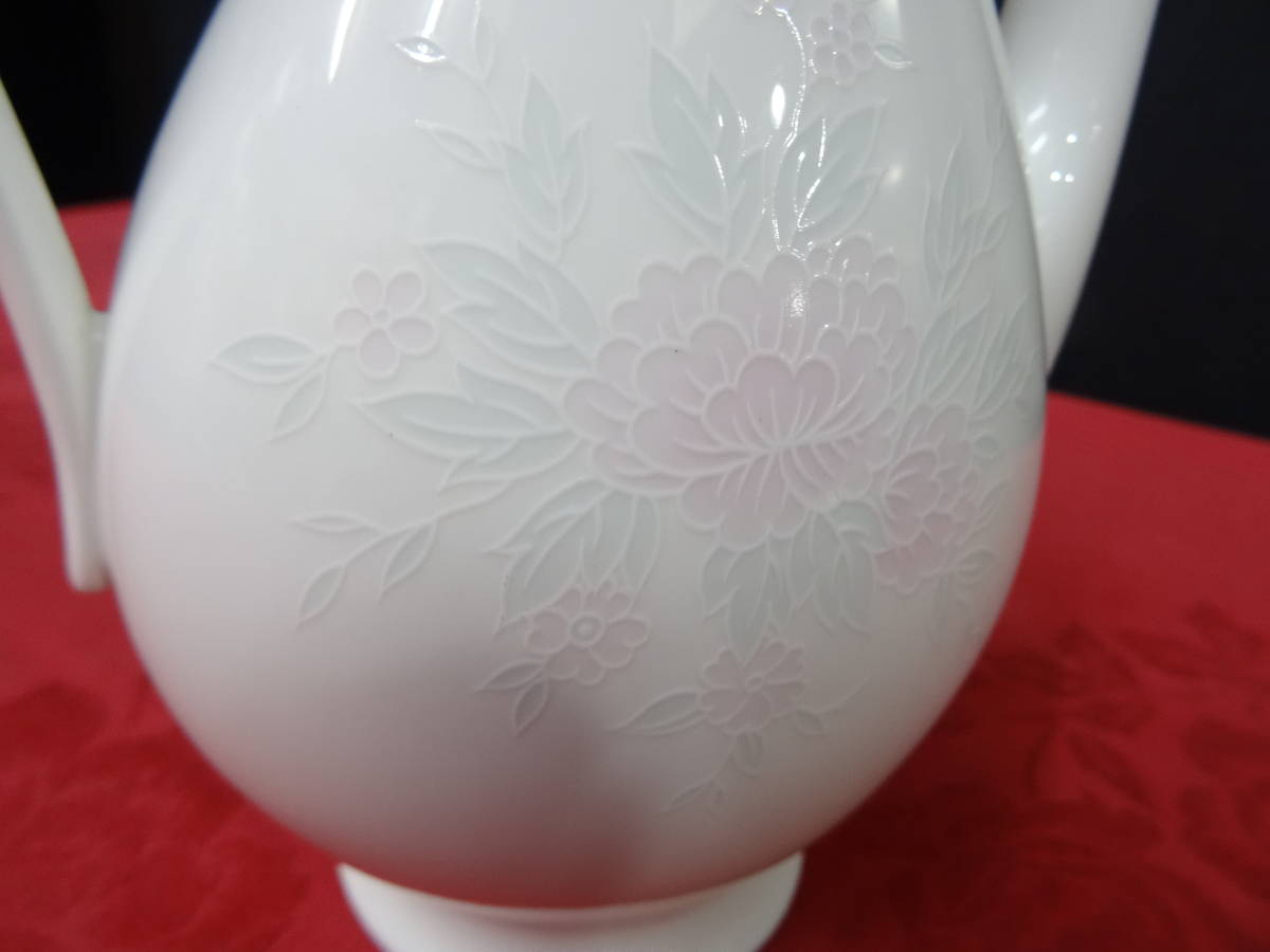 陶器　NARUMI　ナルミ　ポット ティーポット 花柄　 BONE CHINA ボーンチャイナ サイズ約高さ19.5cm 　ep-179_花柄