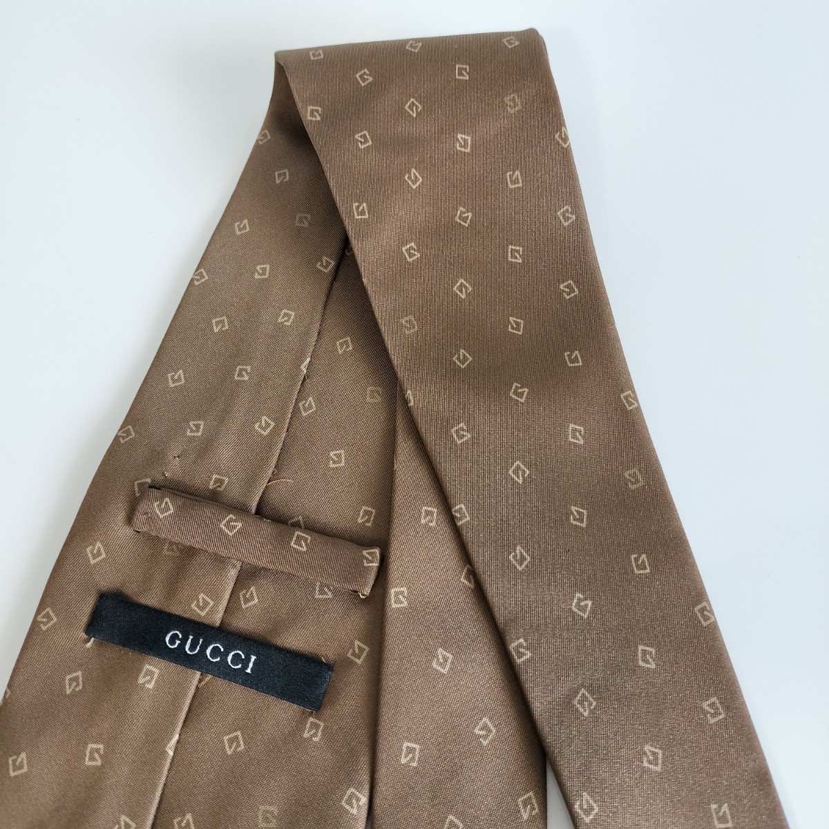 グッチ（GUCCI）ブラウンGGロゴドットネクタイ_画像8