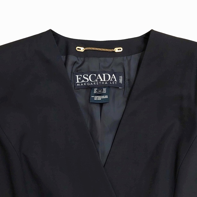 数々の賞を受賞 ダブルブレスト カラーレス ESCADA エスカーダ