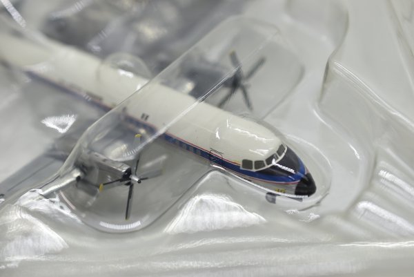 [ including in a package possible ][ unused ] all day empty YS21147 YS-11 1/200 No.8645 airplane model ( search : #.....)