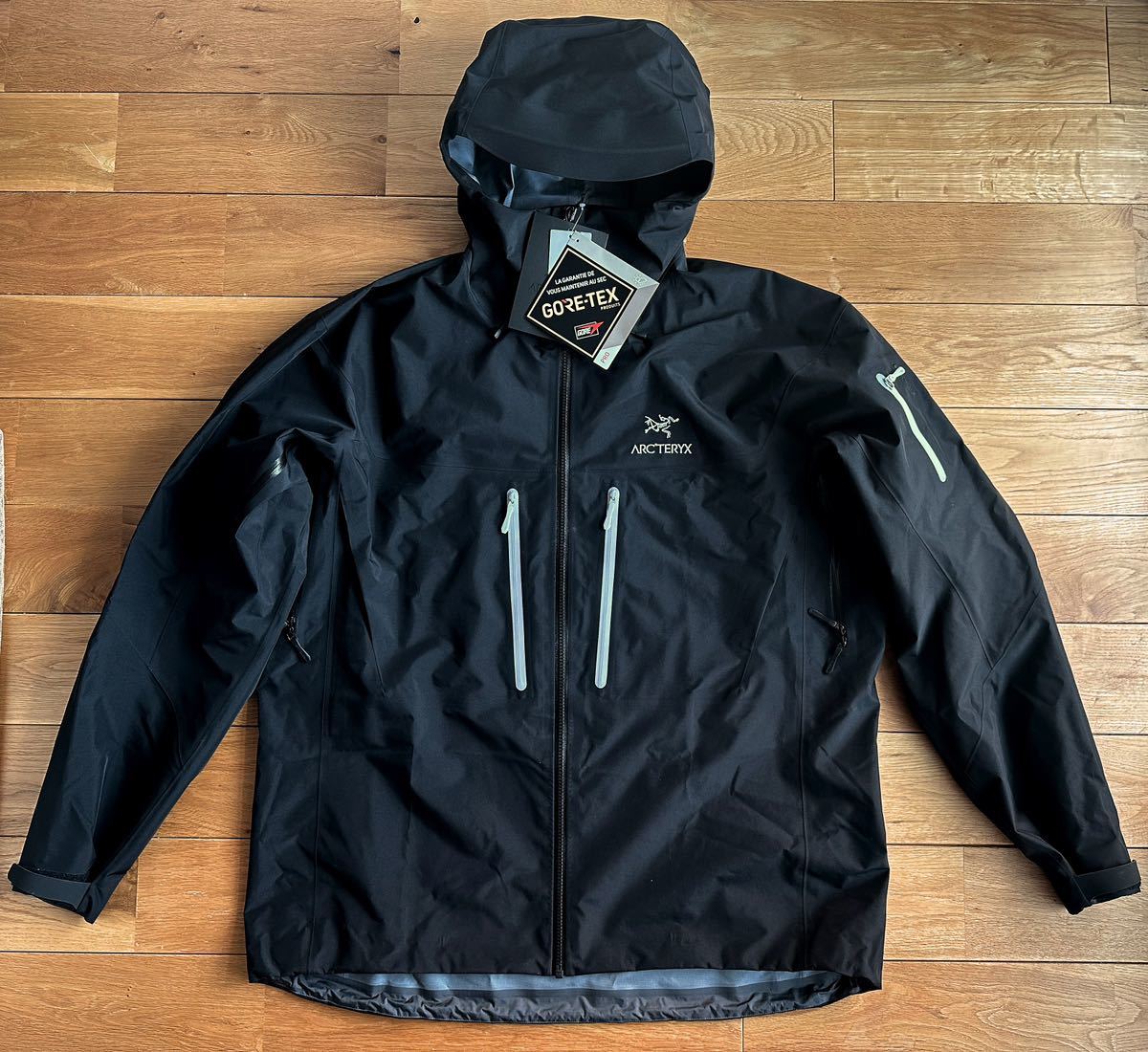 高い素材】 新品 【希少XXL 国内正規】ARC'TERYX June着用 Larry