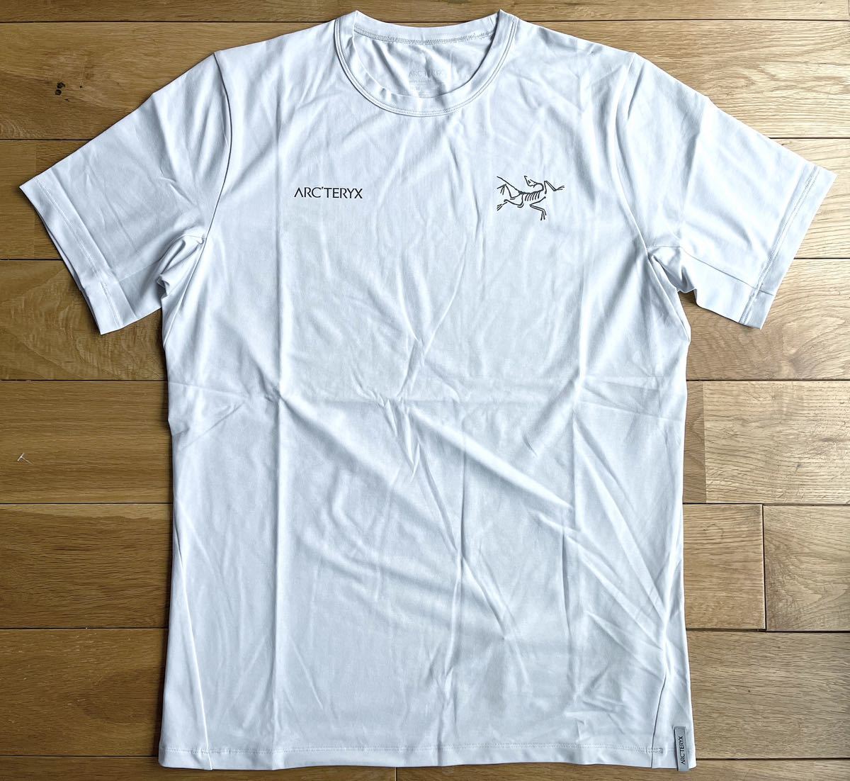 逆輸入 キャプティブ アークテリクス M Atmos T-Shirt SS Split Captive 【国内正規 新品】ARC'TERYX