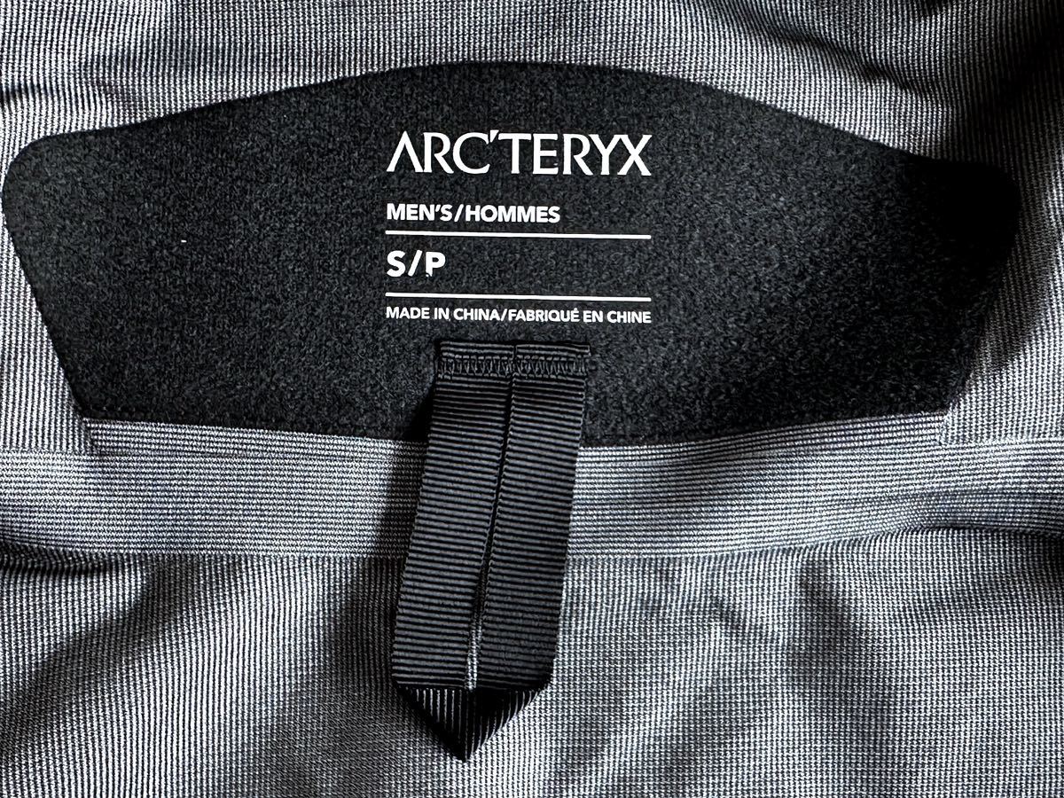 【2023 国内正規 新品】ARC'TERYX Beta LT Jacket Men's Black Sapphire Small アークテリクス ベータ ジャケット　GORE-TEX ネイビー_画像6