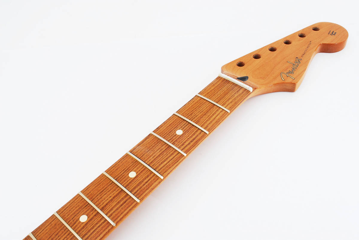  новый товар 0990503920 Fender Roasted Maple Standard Series Replacement Stratocaster Neck - Pau Ferro Fingerboard крыло оригинальный детали 