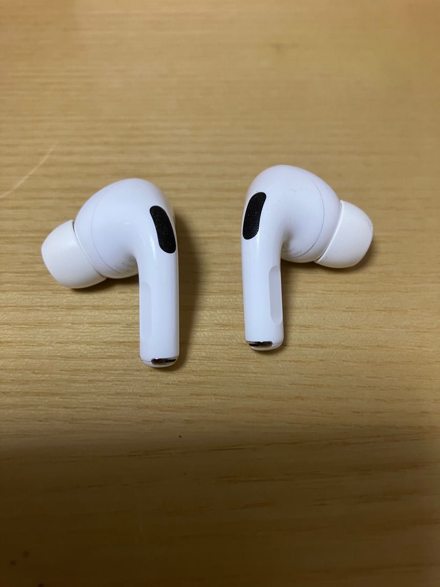 エアーポッズプロ第一世代　MWP22J／A　AirPods　Pro第1世代です。本体と箱とイヤーチップ付きです。