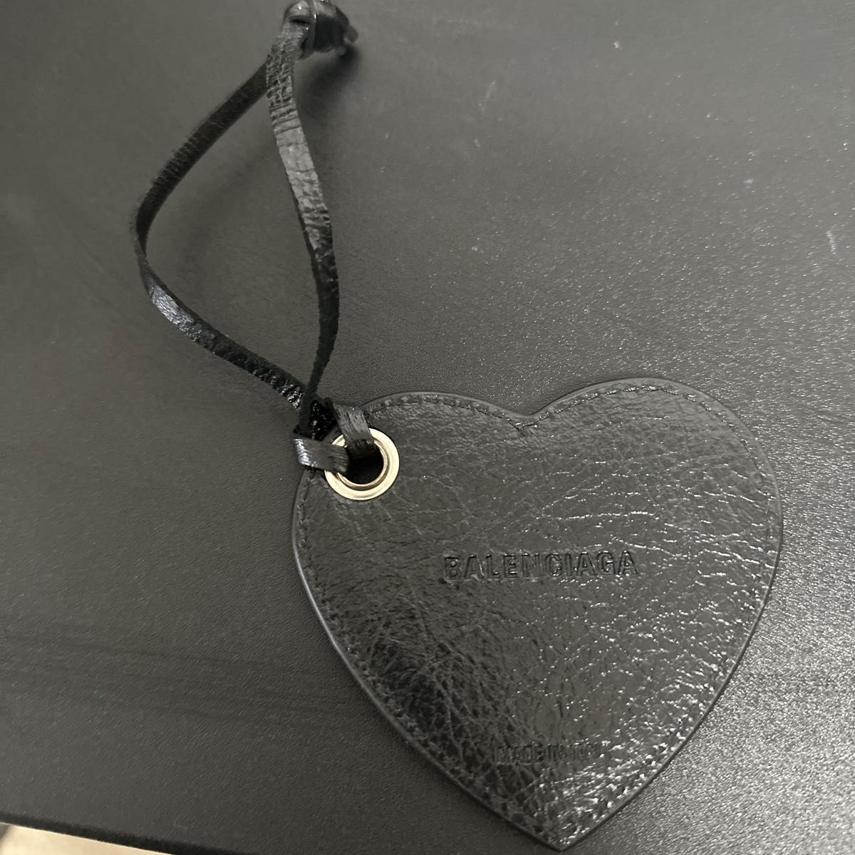 BALENCIAGA ミラー ハート型|Yahoo!フリマ(旧PayPayフリマ) BALENCIAGA ミラー ハート型|Yahoo!フリマ(旧PayPayフリマ)