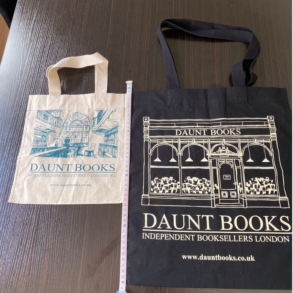 お値下げ！DAUNT BOOKS ロンドン 正規品 現地購入 トートバック 2点