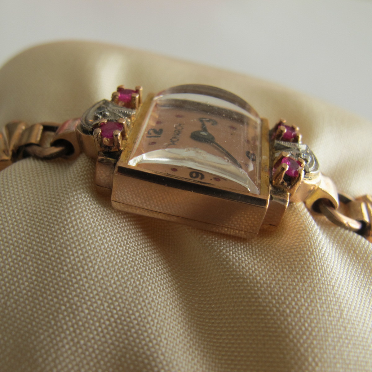 53 lady's antique hand winding wristwatch MONARCH Switzerland made ruby * diamond 14 gold USED