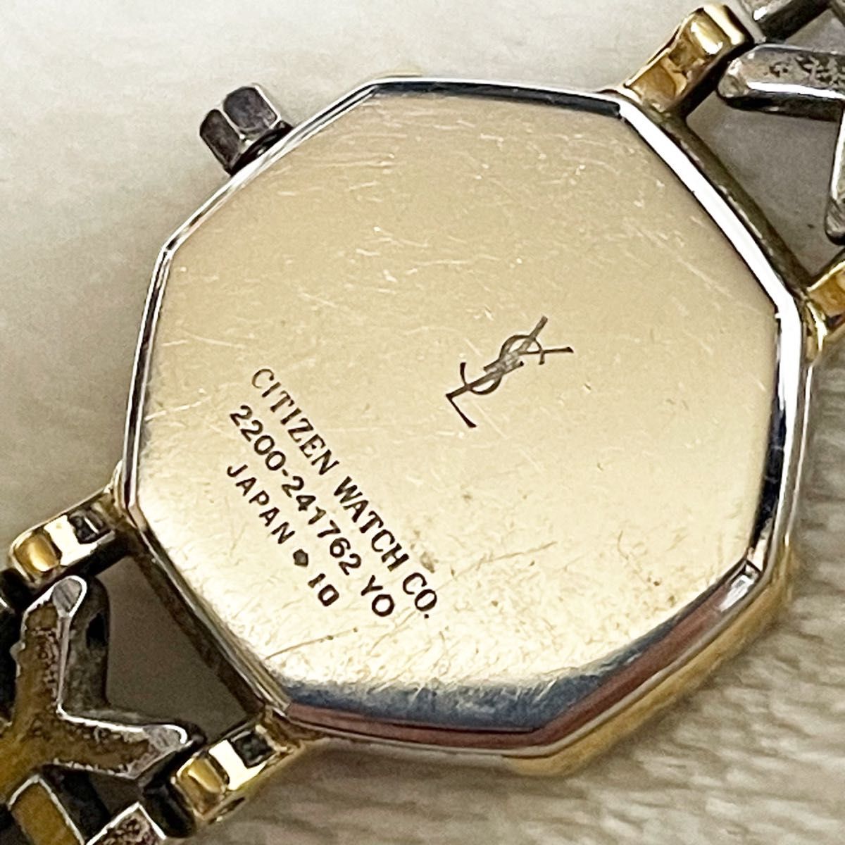 稼動 YSL YVES SAINT LAURENTイヴサンローラン CITIZEN オクタゴン シルバー×ゴールド クォーツ 2針