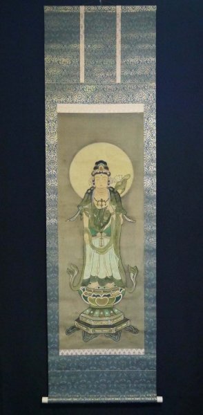 真筆】 旧家蔵出し品 絹本 肉筆 掛軸 「聖観音(聖観世音菩薩)」 古