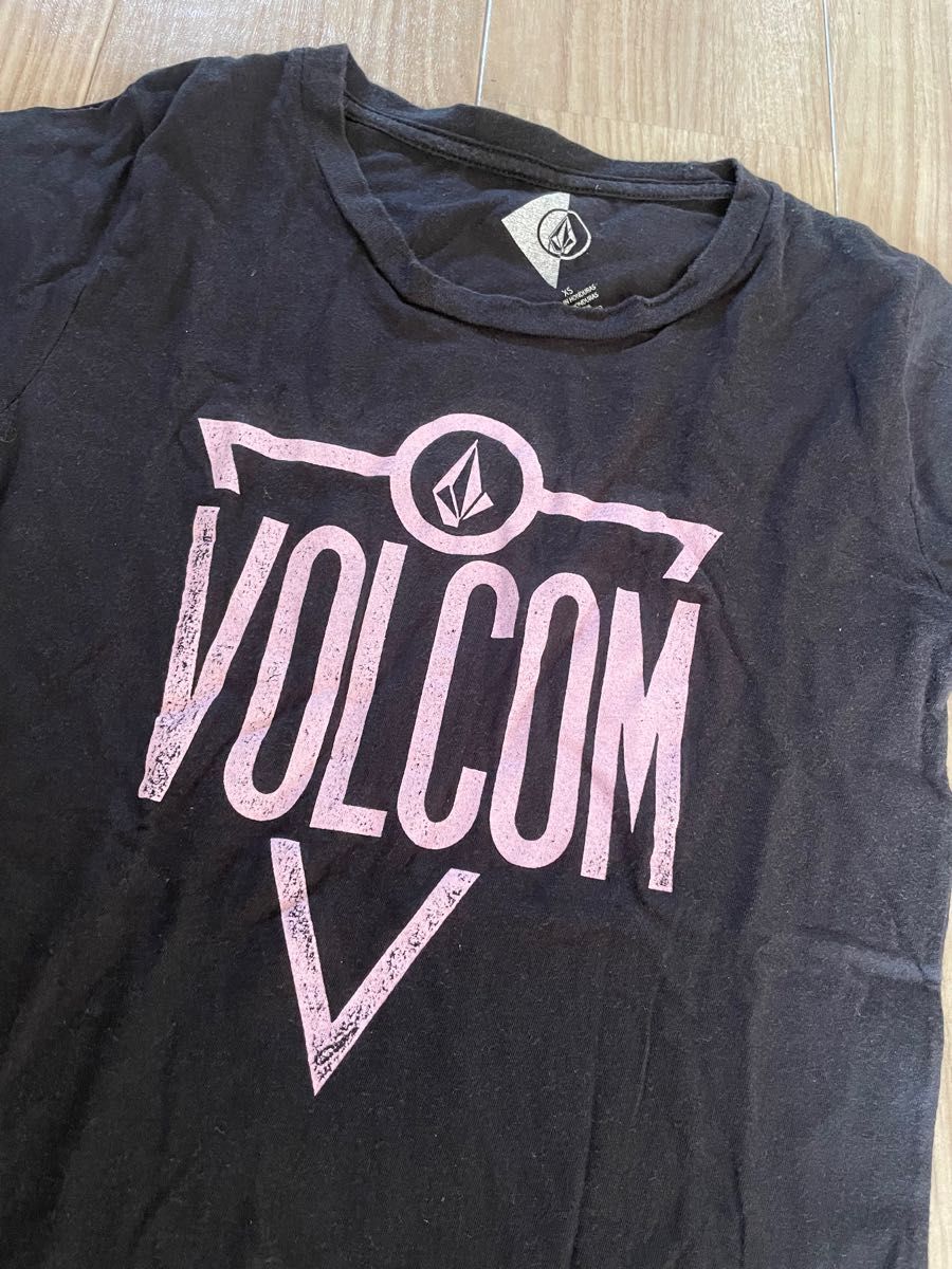 VOLCOM ボルコム Tシャツ XS