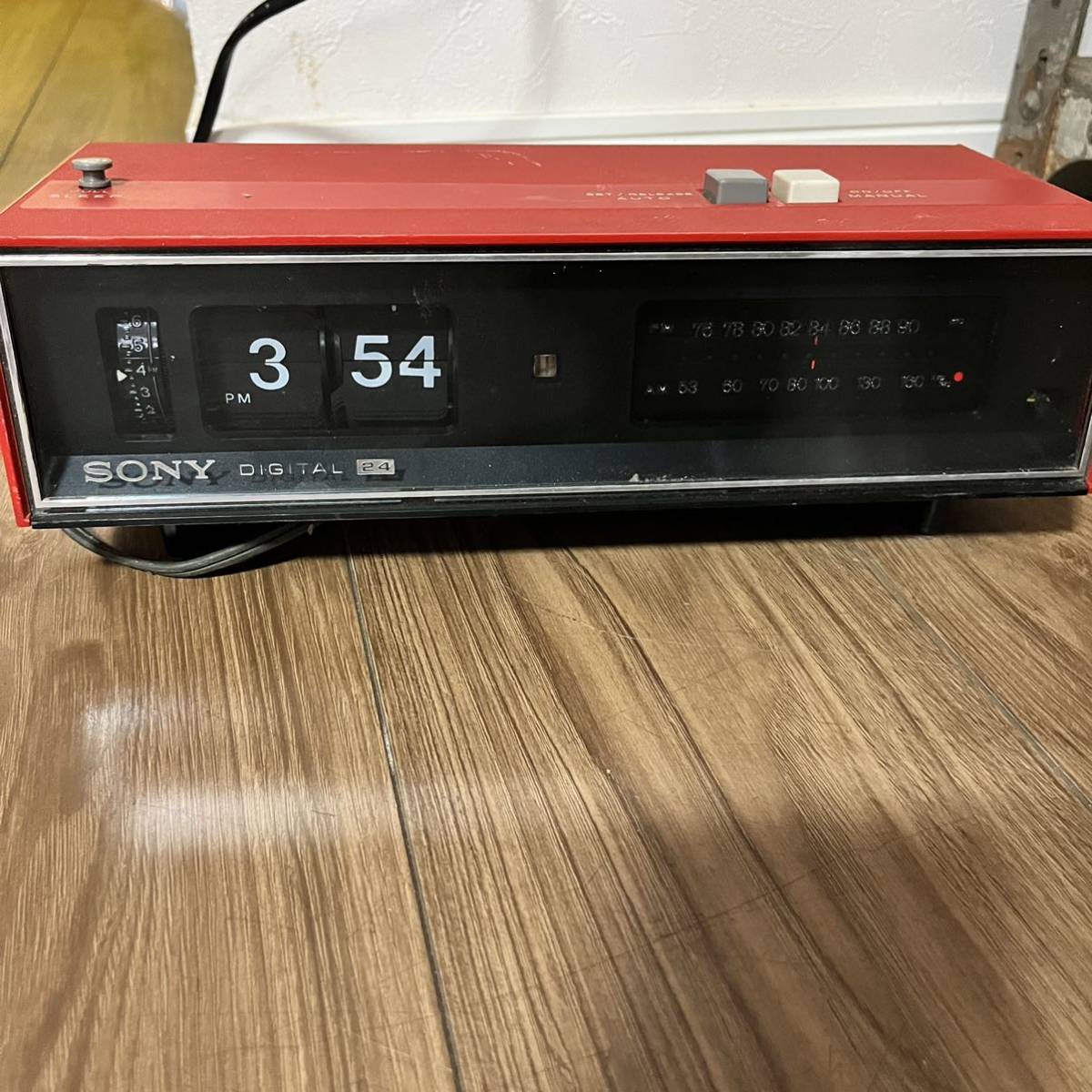 SONY クロックラジオ 、8FC-59パタパタ時計 、_画像1