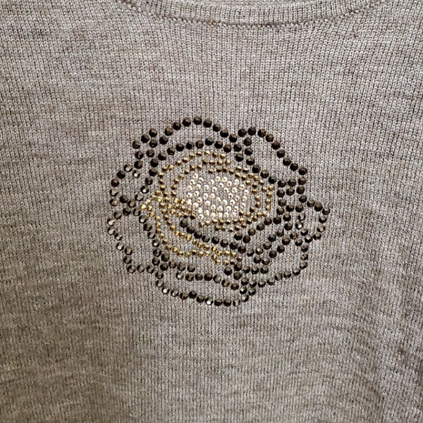#wncita задний Italiya свитер 9 светло-коричневый вязаный стразы цветок кашемир женский [838591]