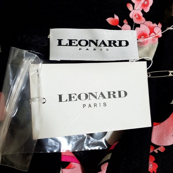 #apc レオナール LEONARD シャツ・ブラウス 46 黒 ピンク 花柄 大きいサイズ シルク混 イタリア製 タグ付き 美品 レディース [750506]_画像5