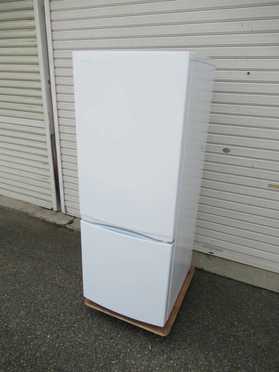 東芝冷凍冷蔵庫　GR-T15BS（W) 　２０２１年　１５３L 　　兵庫県加古川市より１００Km 以内の方は送料無料です。