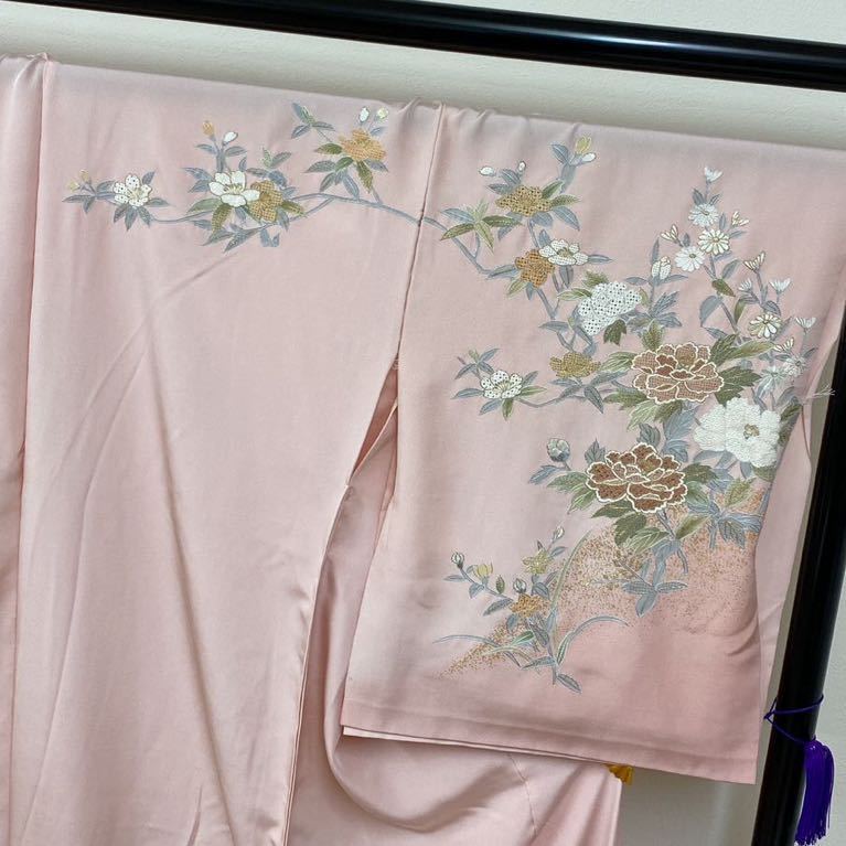 新着商品 正絹 未仕立て品 訪問着 品のある花 汕頭刺繍 相良刺繍 蘇州
