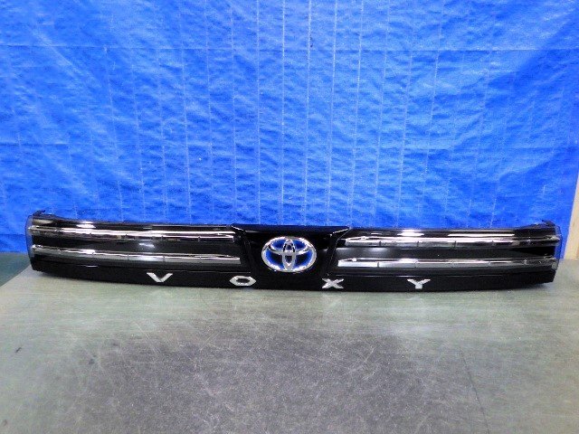 L249 ヴォクシー 90 左右テール 内 リアガーニッシュ 76826-V1011 76801-V1030/1 76811-V1030/1 ZWR90W ZWR95W MZRA90W MZRA95Wパーツ
