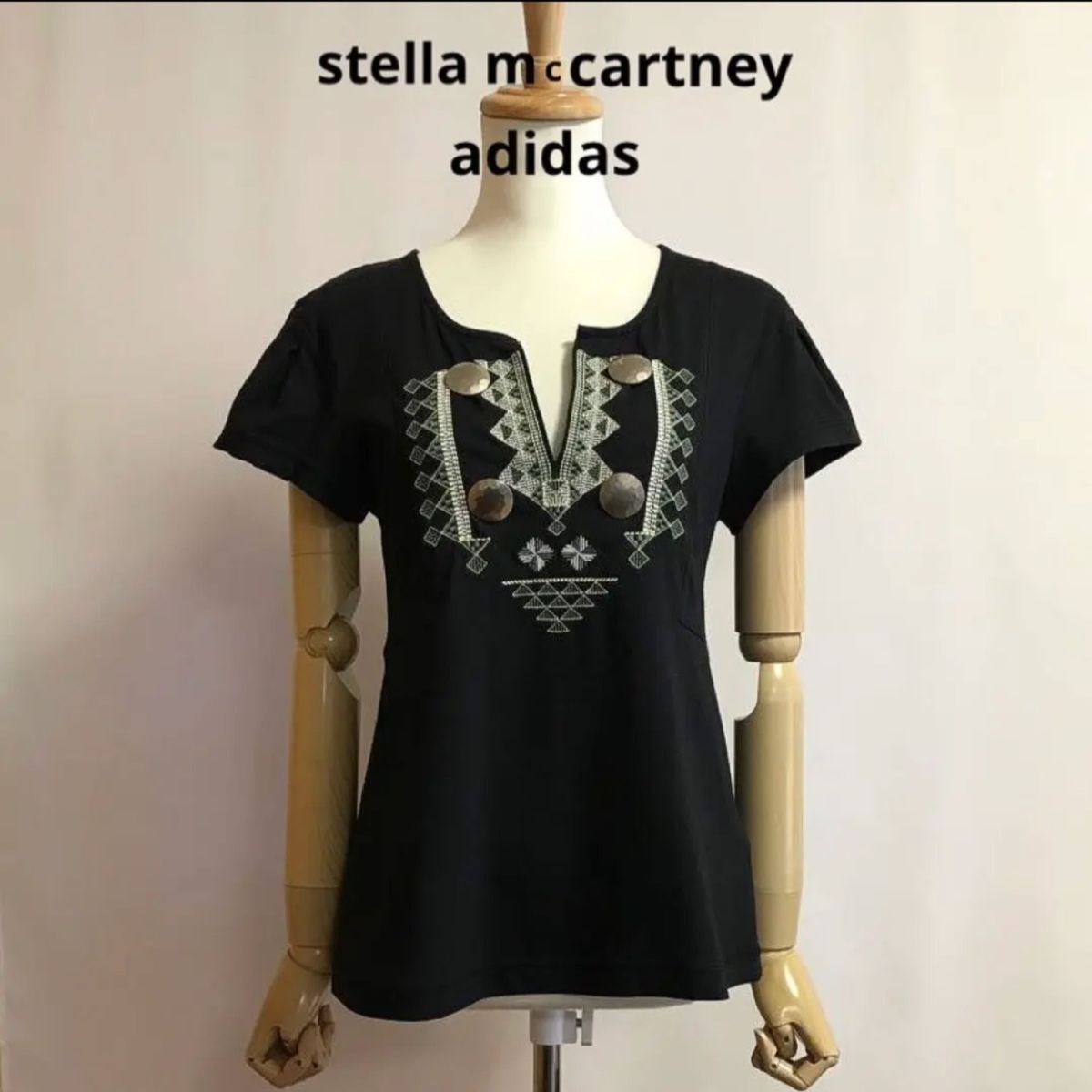 adidas by stella mccartney 刺繍 スキッパーTシャツ
