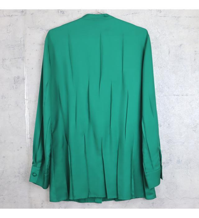 [ wide tail shop ] Gucci GUCCI with corsage . silk blouse green size44