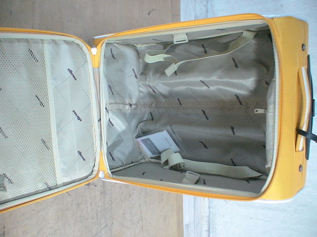 3921　エレッセ　黄色　スーツケース　キャリケース　旅行用　ビジネストラベルバック_画像8