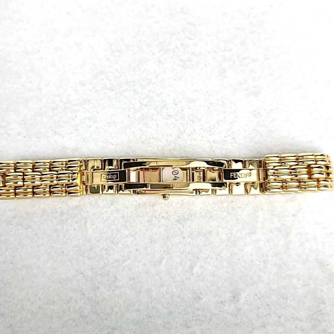 箱付ほぼ新品】FENDI フェンディ 670L オロロジ スクエア GP 箱付ほぼ新品】FENDI フェンディ 670L オロロジ スクエア GP