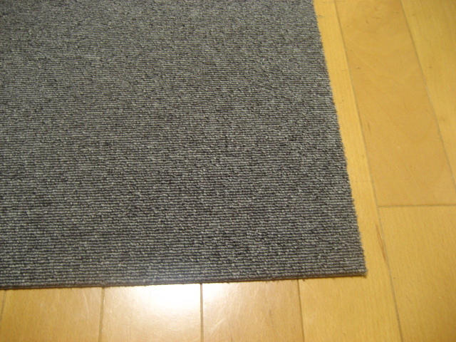 日本製タイルカーペット（１０枚）厚み約6.5mm（１２５０）在庫８４枚・１枚２００円～_画像2