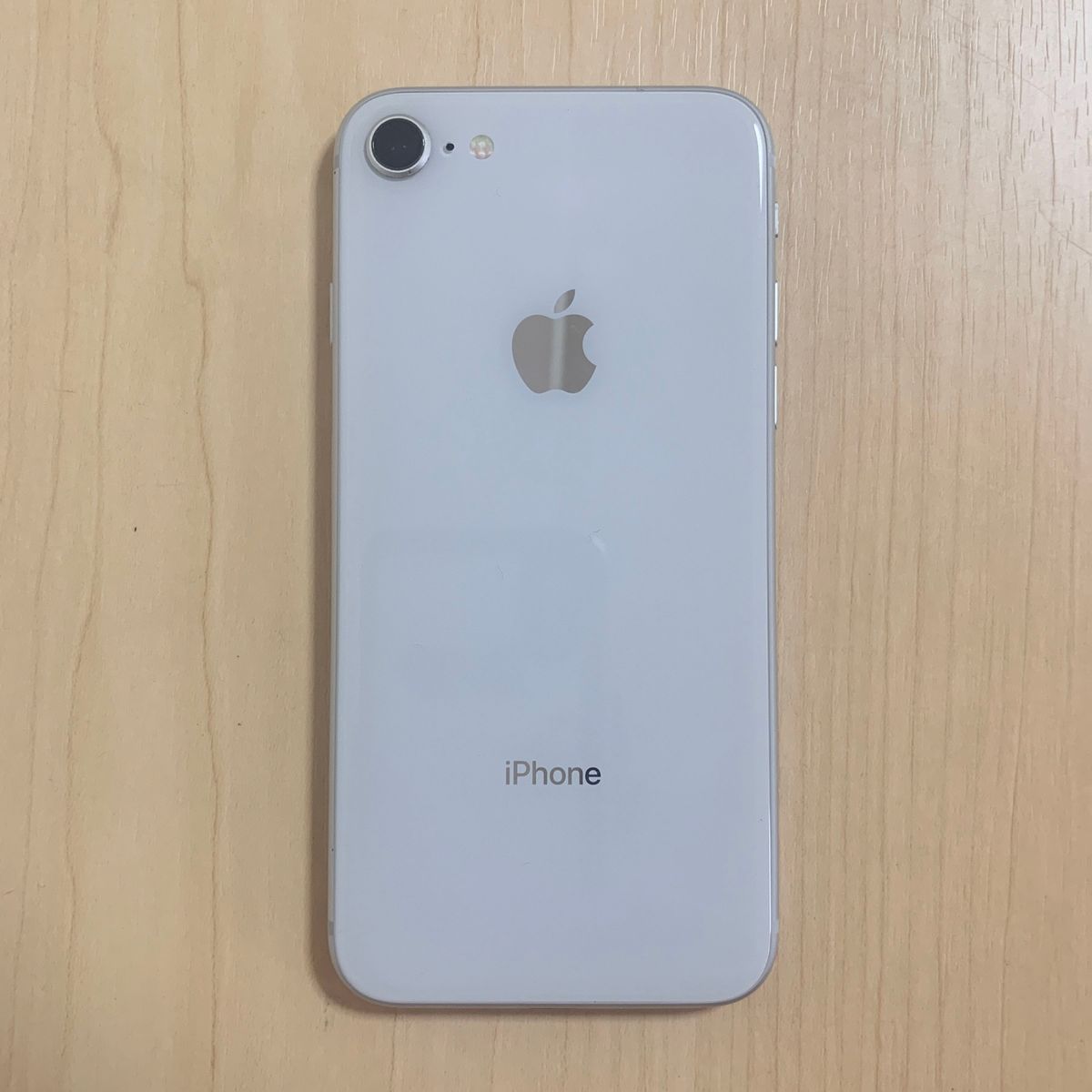 美品 iPhone 8 SIMフリー 64GB iPhone8 シルバーホワイト 白｜PayPayフリマ