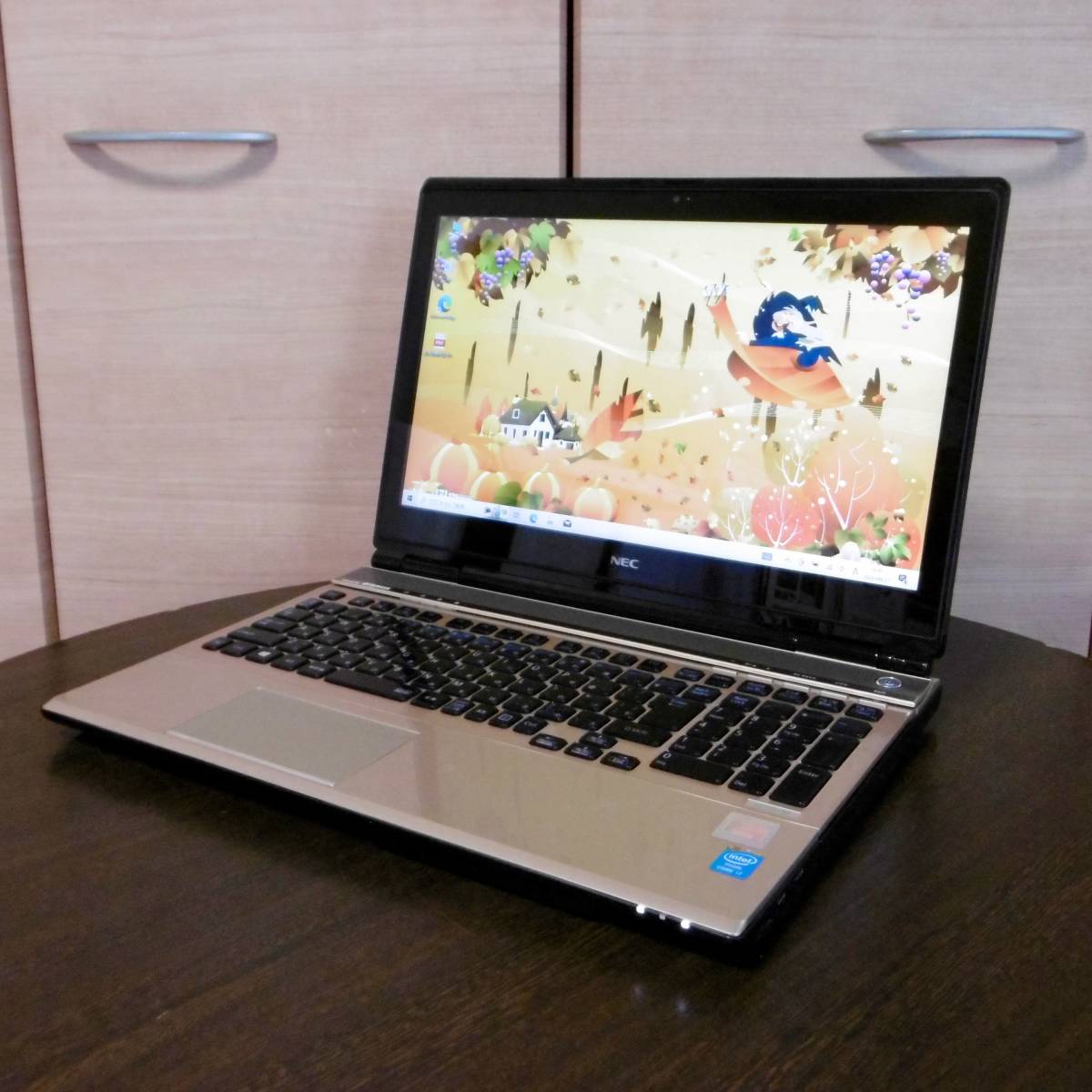 高評価! □極上美品□LaVie 480B/BD)快適!□ 2.4GHz/8GB/SSD LL750