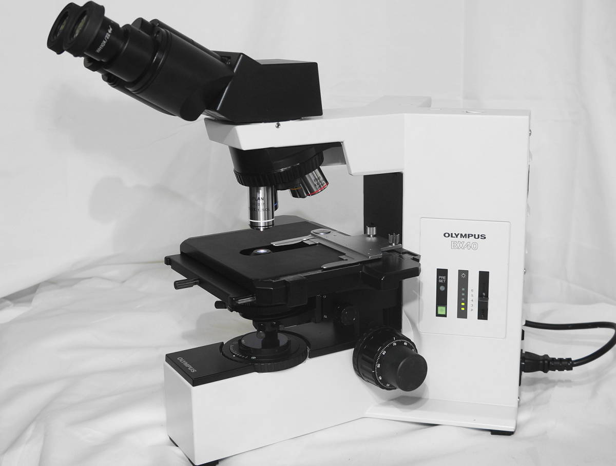 オリンパス BX40 最高級顕微鏡　ほぼ未使用で程度極上です　高性能対物レンズ　4本付属　取説付き　領収書発行いたします (BX41同等品です)