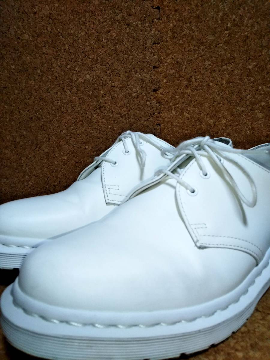 円高還元 ) (26cm UK7 3ホールシューズ WHITE MONO 1461 【Dr.MARTENS