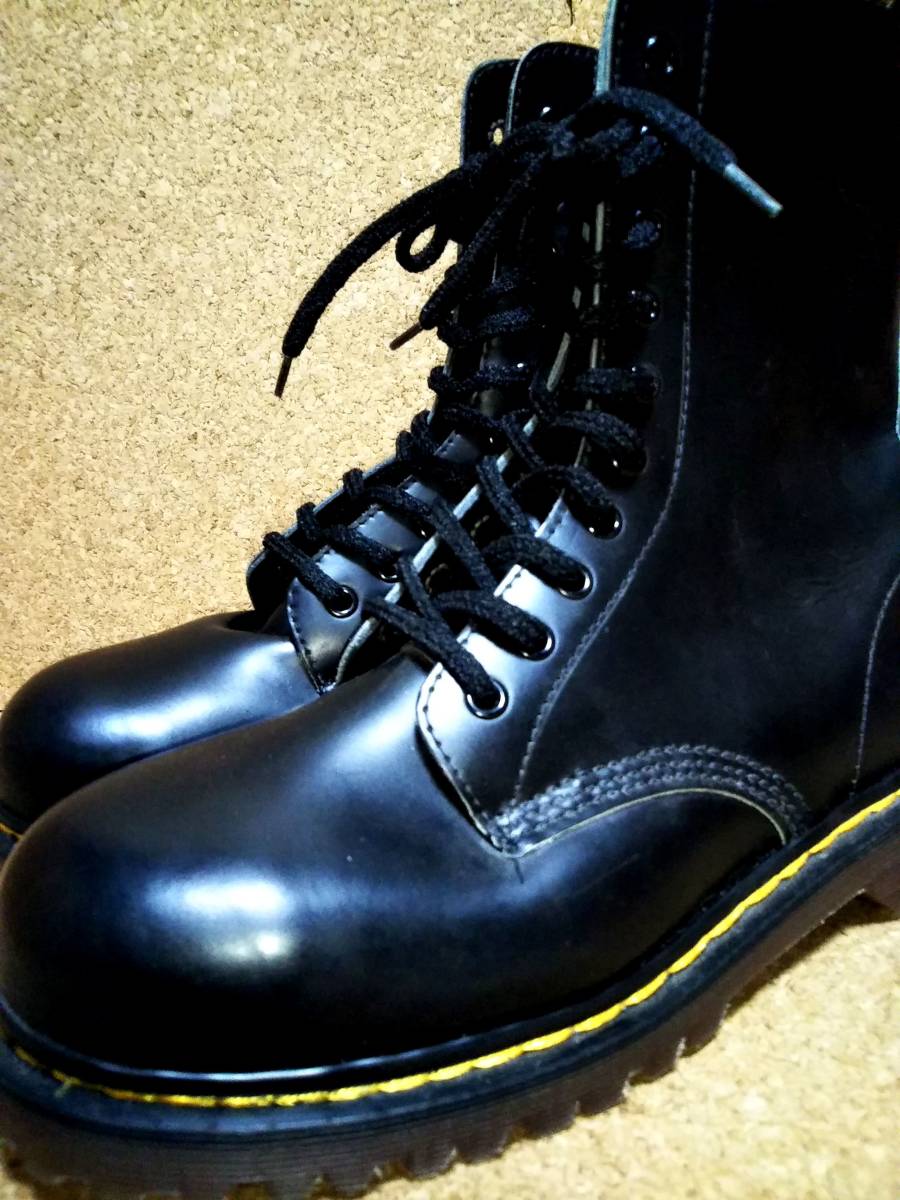 買得 ) UK8(27cm 10ホールブーツ スチールトゥ 英国製 【Dr.MARTENS