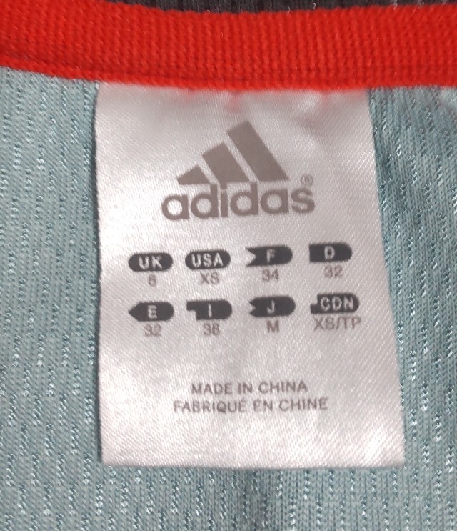  Adidas jersey on lady's M size W58621 jd2014
