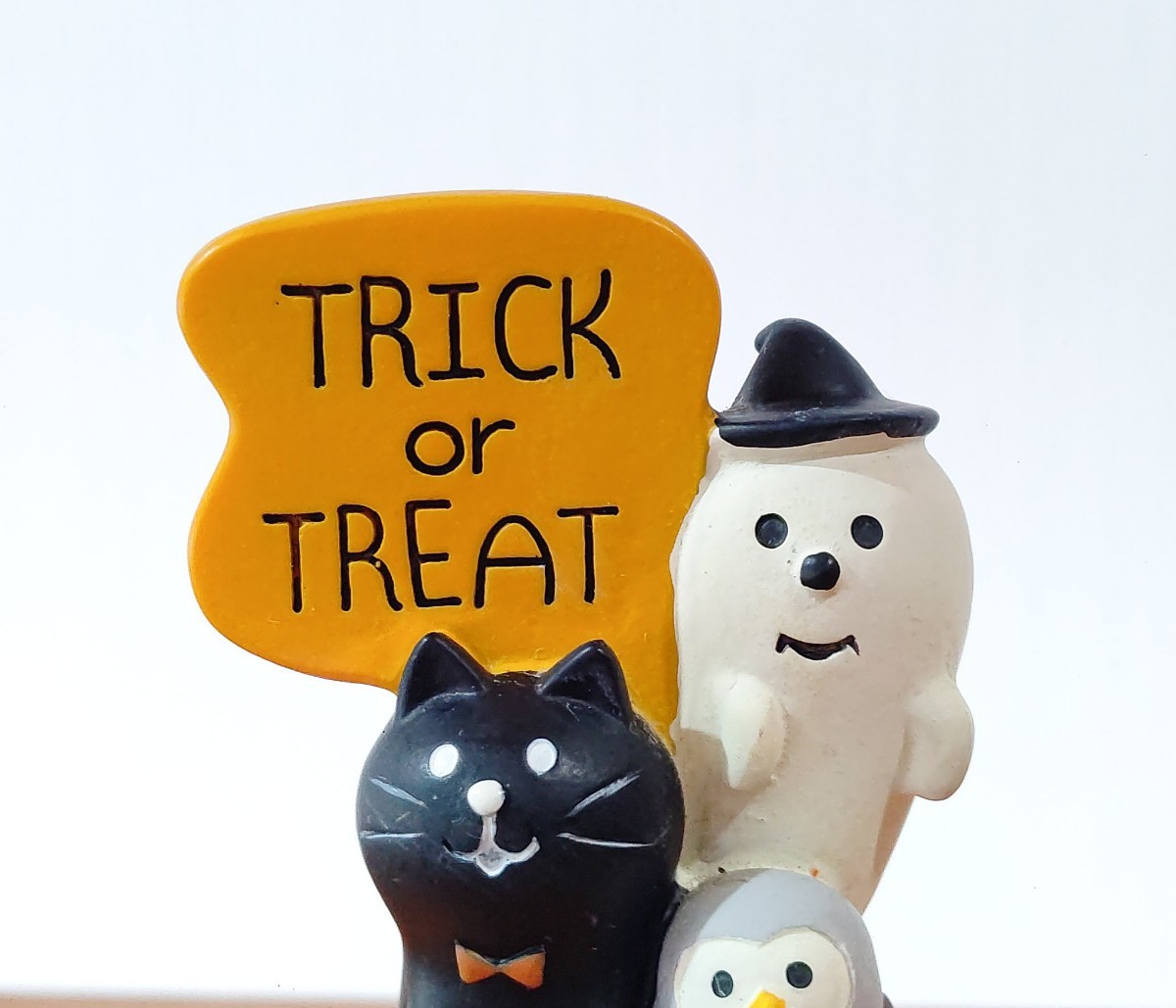 conconble コンコンブル うきうきハロウィン TRICK or TREAT 人形 置物 デコレ DECOLE 中古 送料無料 即決